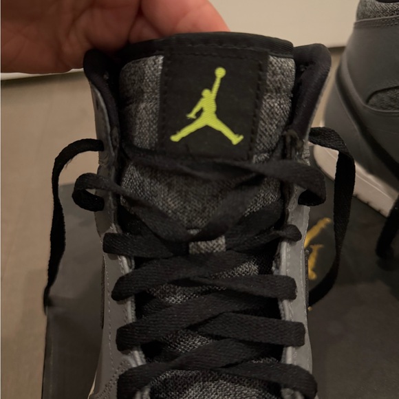 Air Jordan Men's 1 Retro Hugh Top Black and Gray Sneakers - Picture 10 of 16